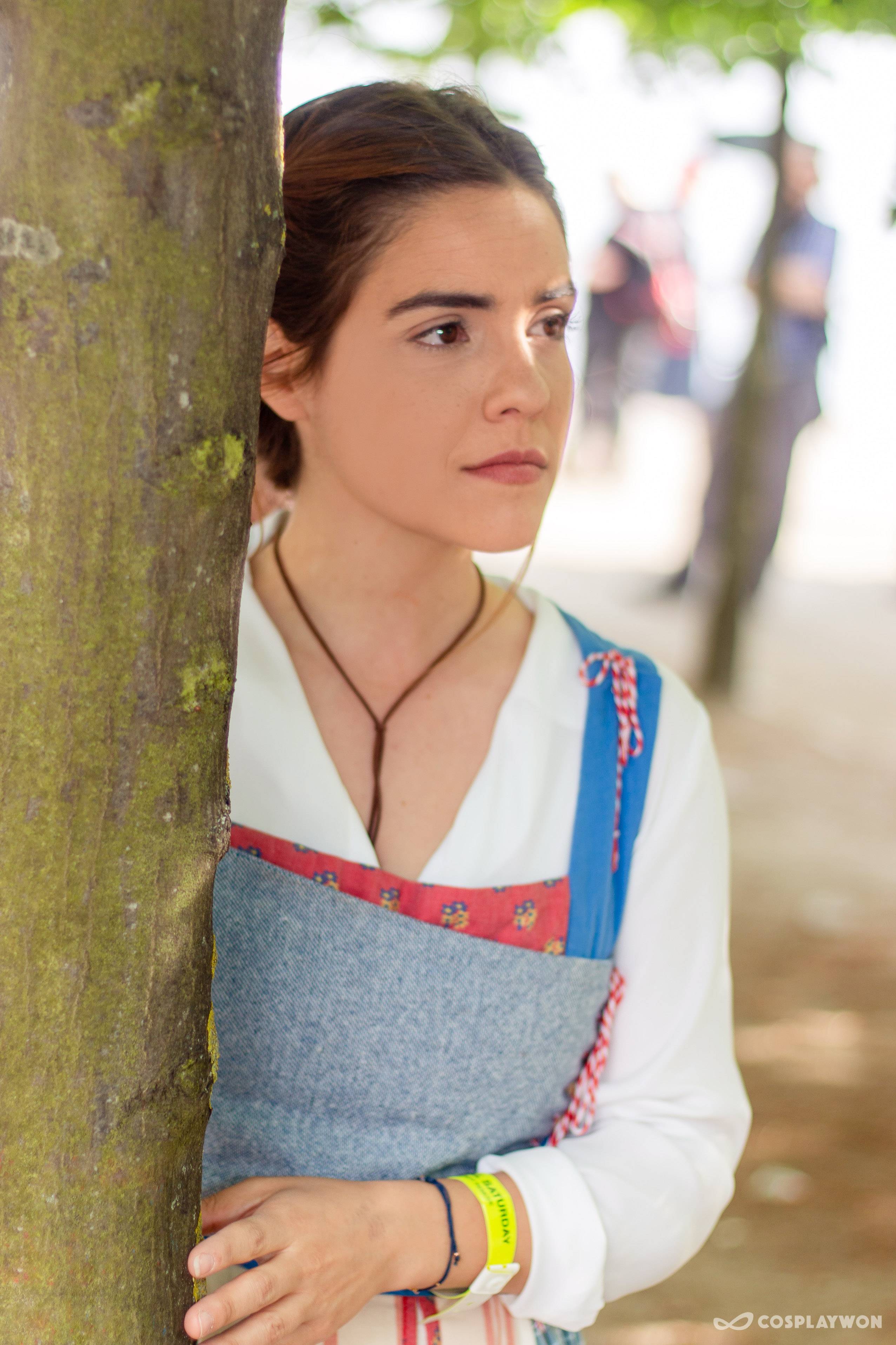 belle beauty and the beast cosplay